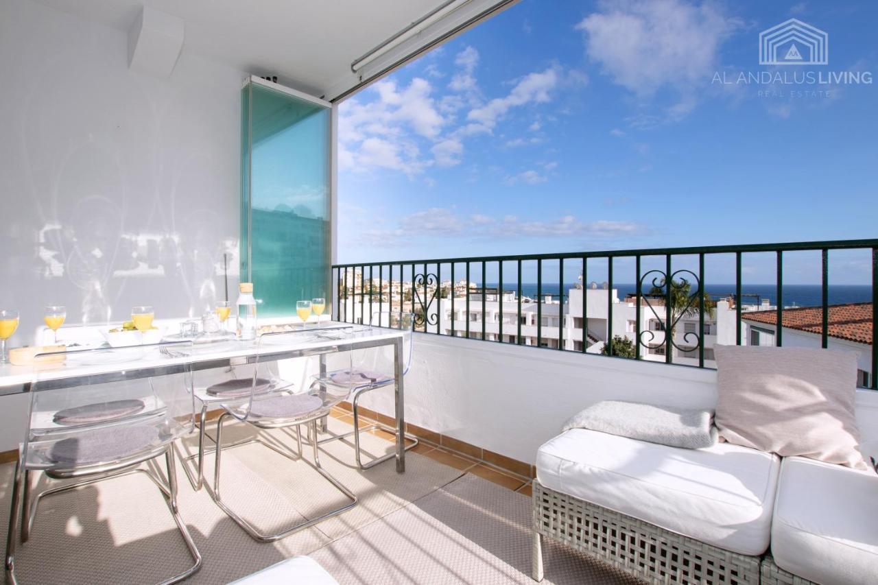 Scandinavian Style Apartment With Amazing Sea Views And South West Facing Sunny Terrace In Miraflores Walking Distance To The Beach! Малага Екстер'єр фото