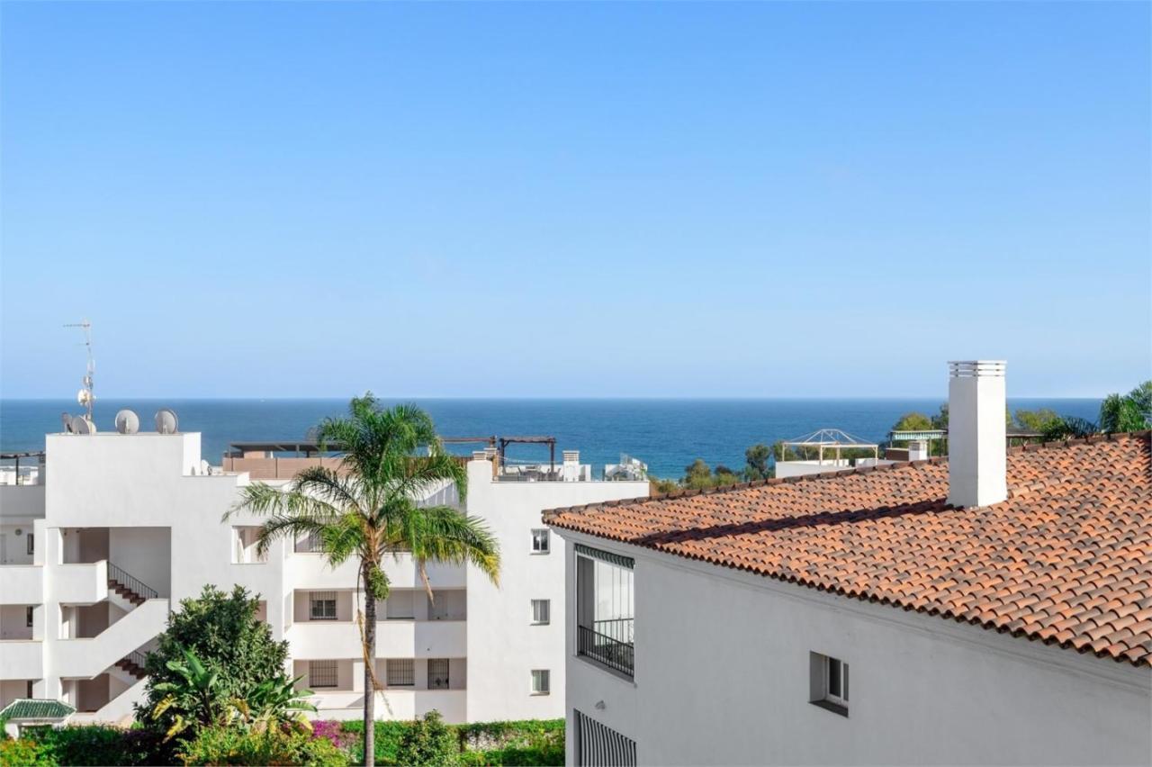 Scandinavian Style Apartment With Amazing Sea Views And South West Facing Sunny Terrace In Miraflores Walking Distance To The Beach! Малага Екстер'єр фото