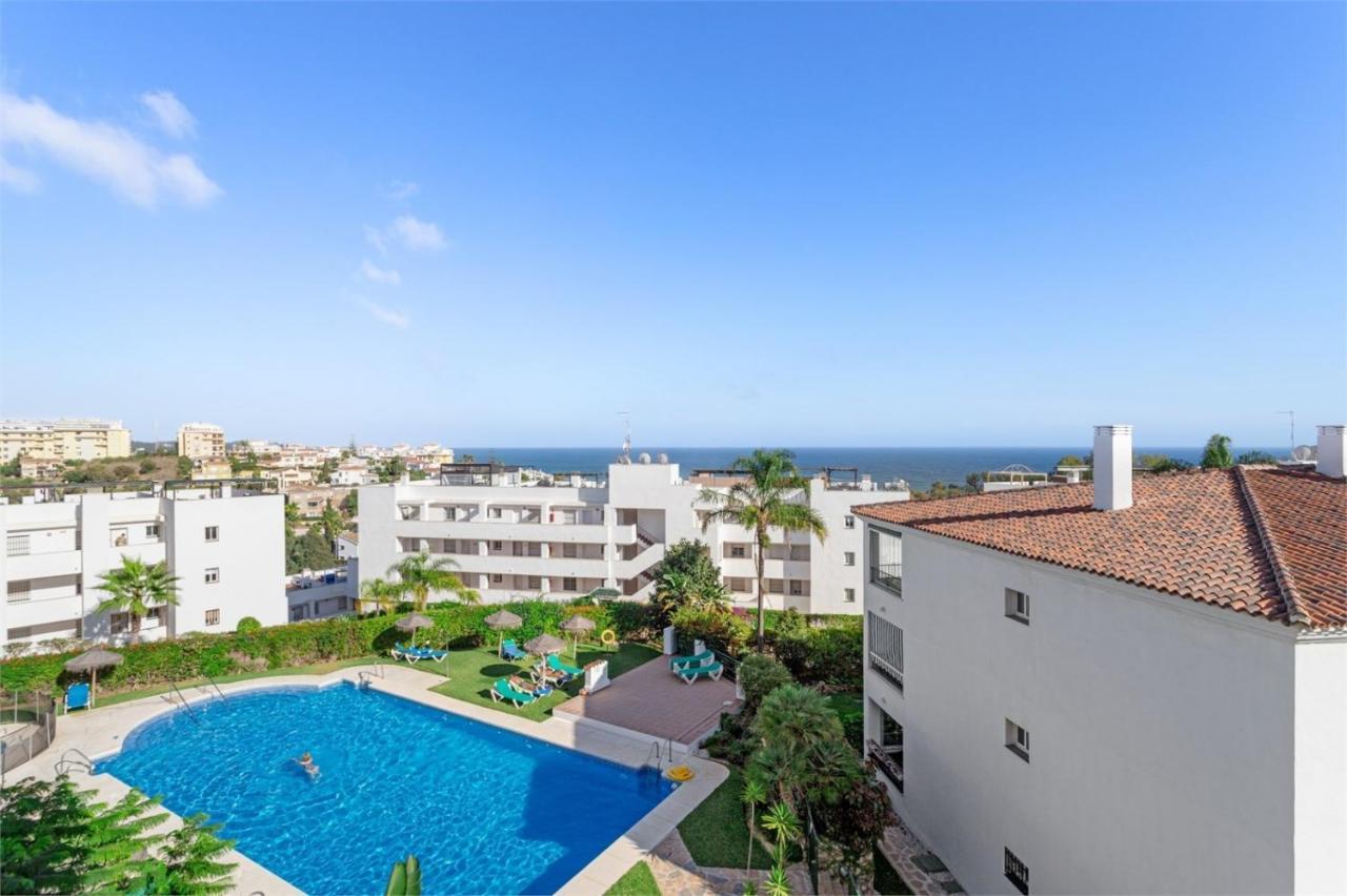 Scandinavian Style Apartment With Amazing Sea Views And South West Facing Sunny Terrace In Miraflores Walking Distance To The Beach! Малага Екстер'єр фото